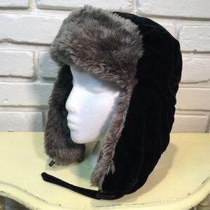 Crown Cap Black Velvet Faux fur Hat Cap